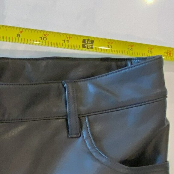 Reitmans - Vegan-leather, Straight leg, Black pants, Size 10 - Picture 6 of 9